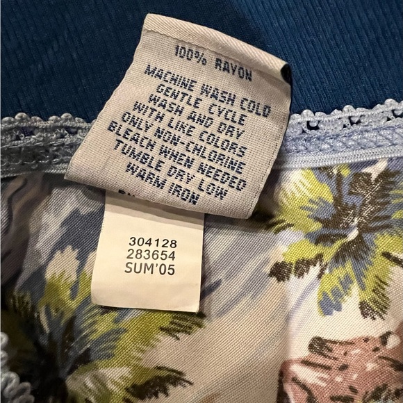 Vintage Old Navy size 20 Hawaiian print skirt - Picture 3 of 3